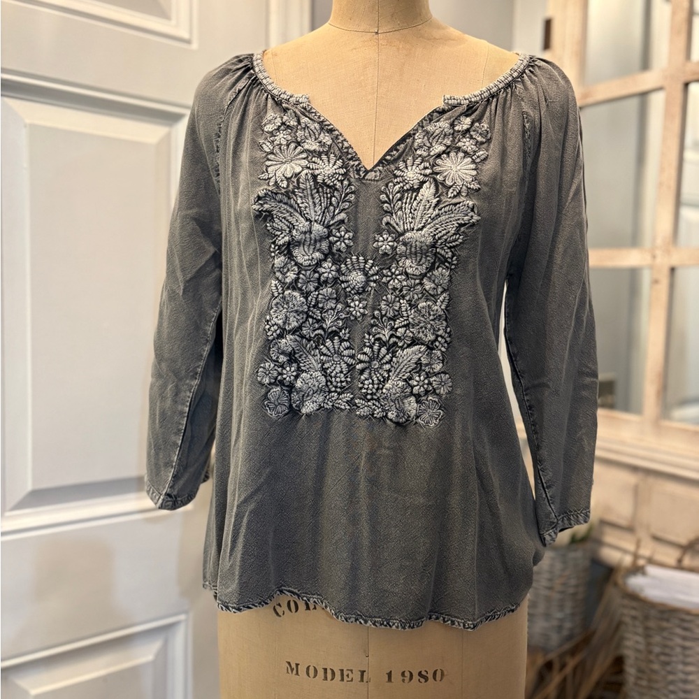 Solitaire Charcoal Embroidered 70s inspired  Pheasant Blouse Size Small‎